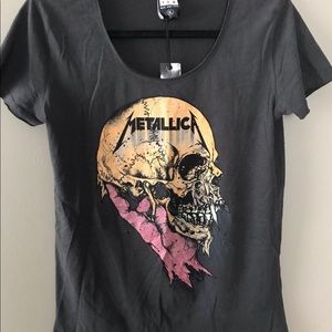 XL Ladies Metallica shirt